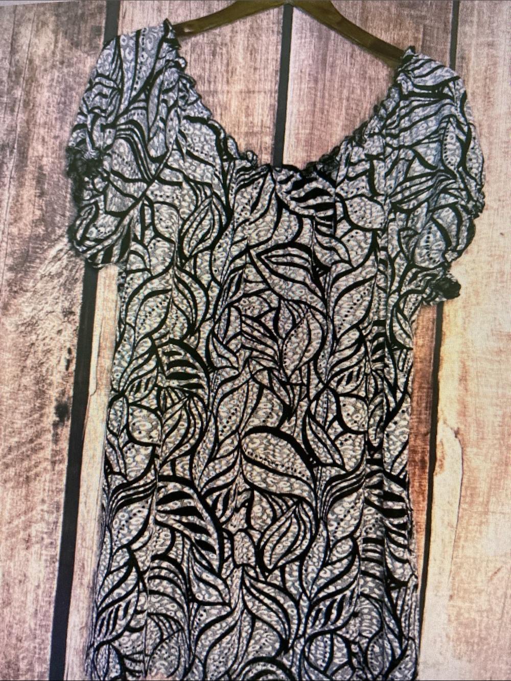 Black and White Leaf-Print Puff Sleeve Blouse - Women